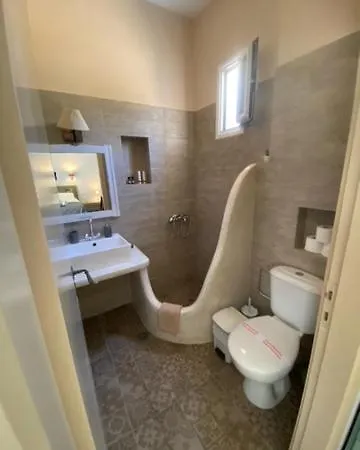 Niriides Hotel