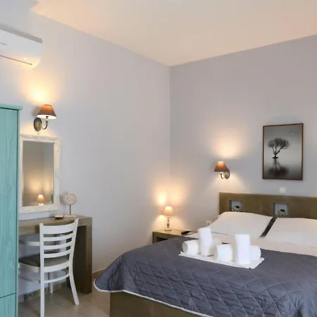 Niriides Hotel Kionia